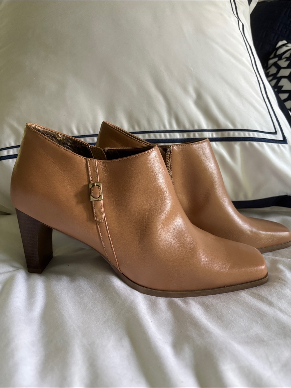Marlon Camel Bootie
